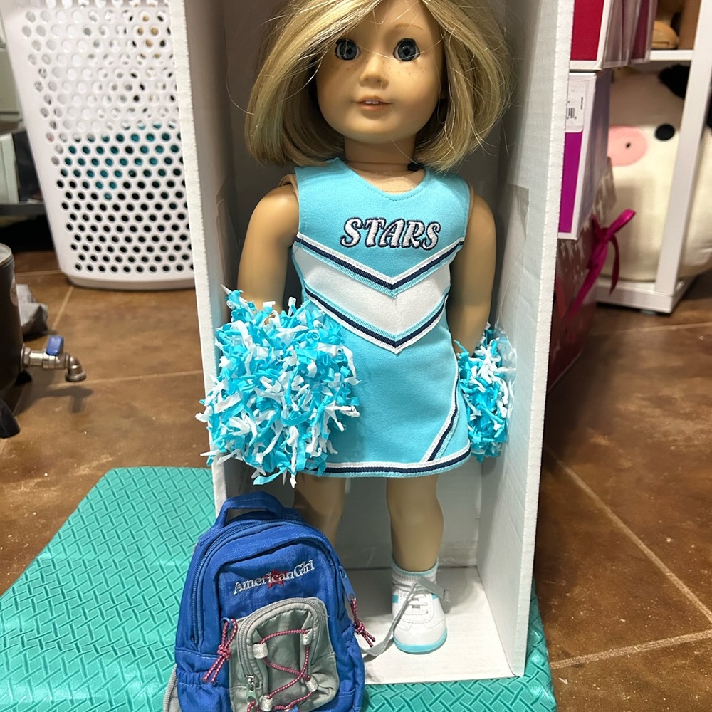 Each Doll 80$ American Girl Dolls . Lightly handled !